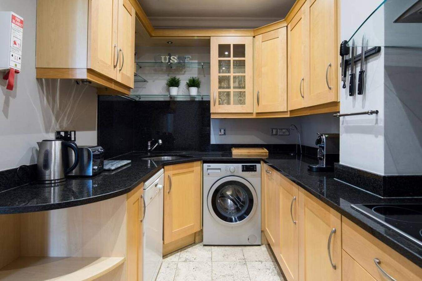 Steps From Hyde Park 2Br 2Bath Sleeps 6 Lägenhet London Exteriör bild